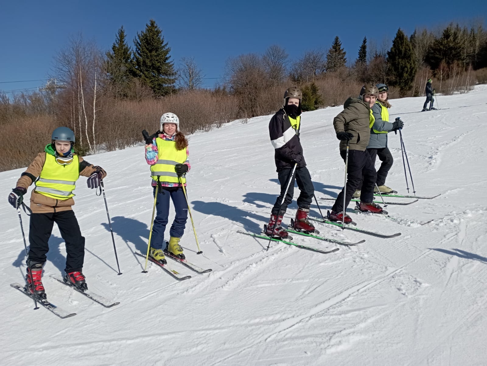 Deviataci pokorili lyžiarsky svah na Krahuliach - Obrázok 4